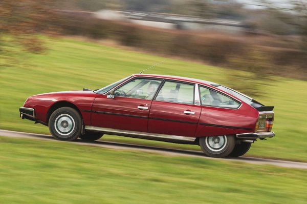 Подобно на Lancia Gamma от 1976 г., Citro&euml;n CX от 1974 г. беше вдъхновен от формата на BMC Aerodinamica от 67 г., въпреки че френският производител никога не би го признал. Причините за приликата може да произхождат от спорна връзка между Fiat и Citro&euml;n, предложението за което беше в ход в началото на 70-те години. Така или иначе генерал де Гол я прекъсна.

Разбира се, както Lancia, така и Citro&euml;n бяха на мнение, че пета врата не е подходяща, което е малко странно, като се има предвид, че 1970 SM има хечбек. Citro&euml;n може и да е таил притеснения относно CX с пет врати, който ще отнеме продажбите от просторното комби CX Safari.